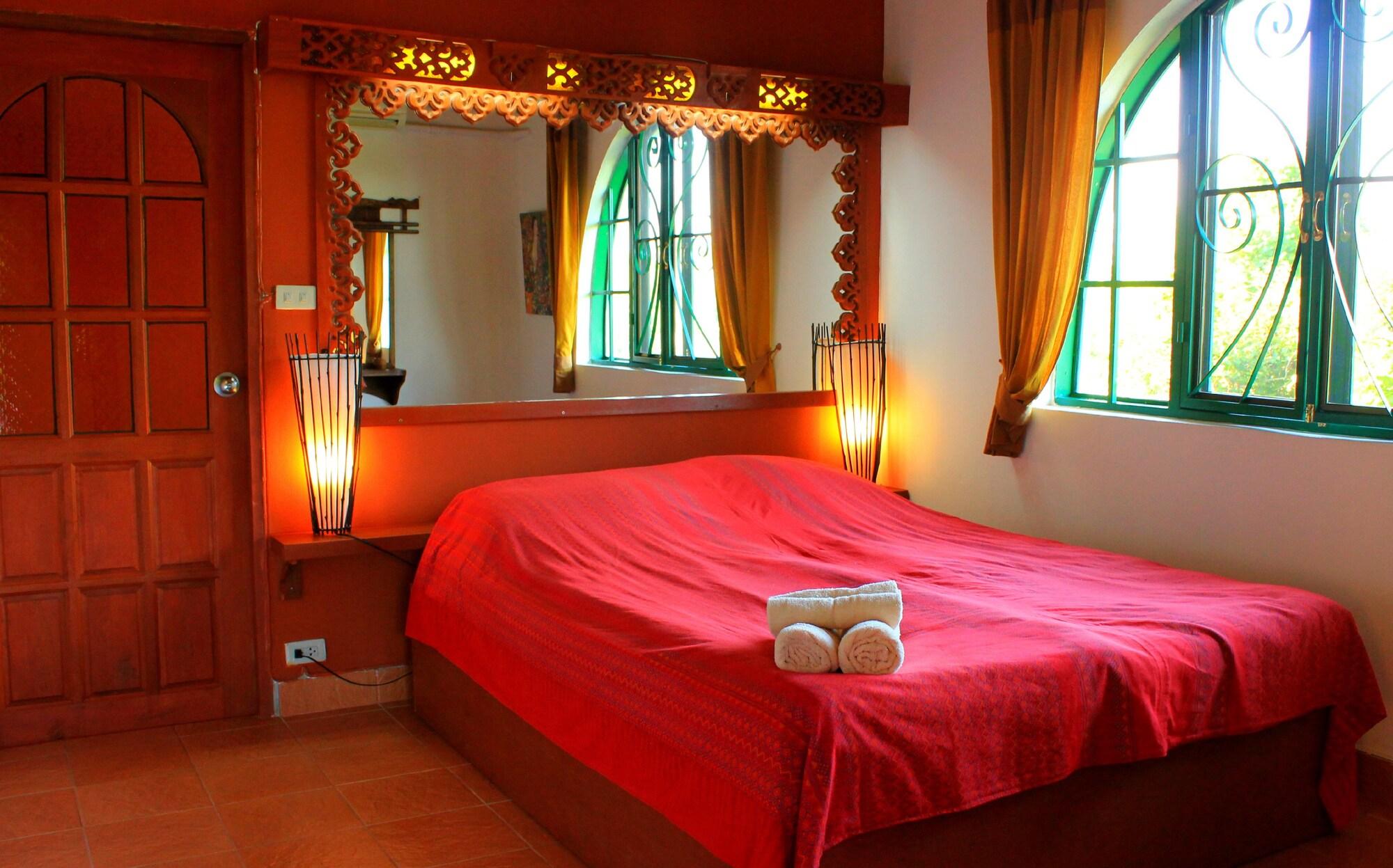 Hotel Secret Garden Chiangmai à San Kamphaeng Extérieur photo