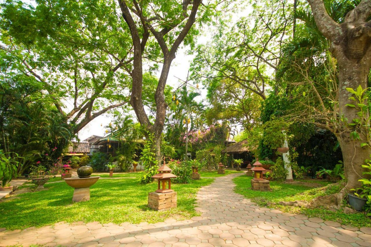 Hotel Secret Garden Chiangmai à San Kamphaeng Extérieur photo