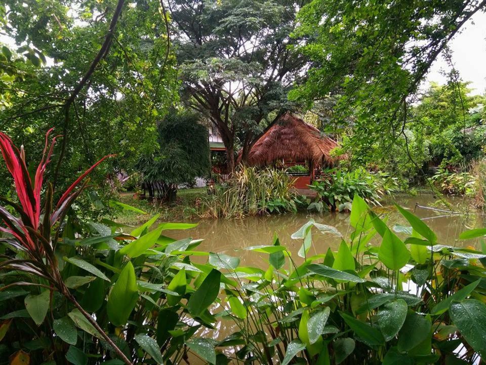 Hotel Secret Garden Chiangmai à San Kamphaeng Extérieur photo